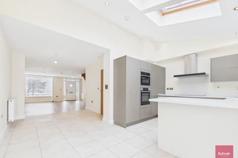 3 bedroom townhouse to rent, Mumbles Road, Mumbles, Swansea, SA3