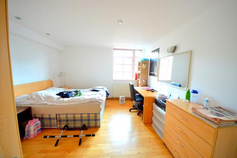 2 bedroom apartment to rent, New Wharf Road, King's Cross, London N1