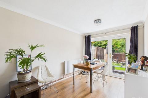 3 bedroom terraced house for sale, Middlefields, Forestdale, Croydon