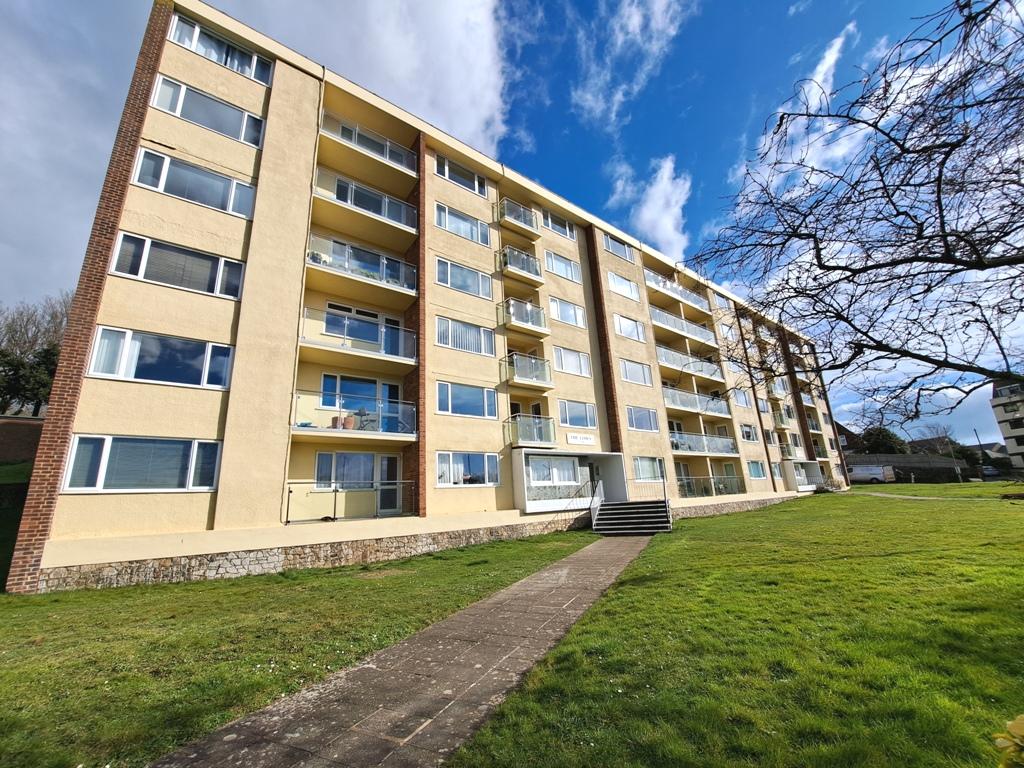 Upperton Road, Upperton, Eastbourne BN21 2 bed flat for sale £259,950