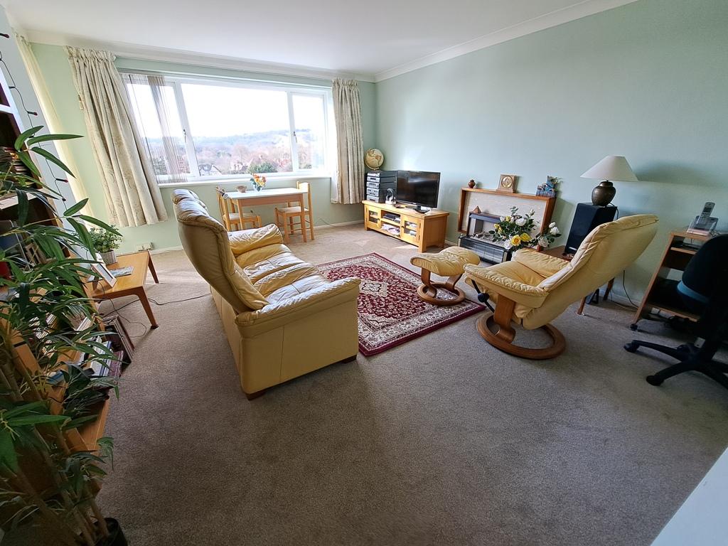 Upperton Road, Upperton, Eastbourne BN21 2 bed flat for sale £259,950