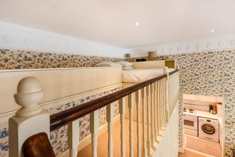 1 bedroom flat to rent, Onslow Gardens, London