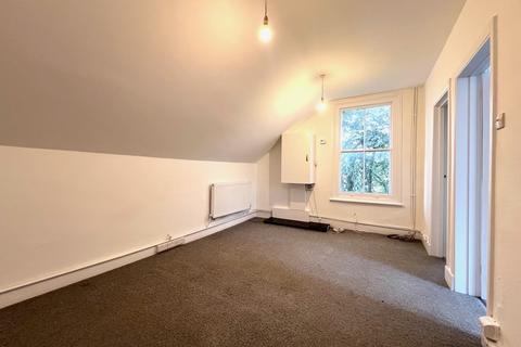 1 bedroom apartment to rent, Warham Road, South Croydon