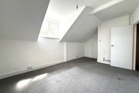 1 bedroom apartment to rent, Warham Road, South Croydon