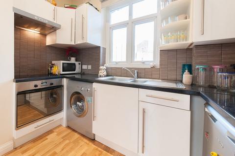 2 bedroom flat to rent, Great Western Road, Westbourne Park W9