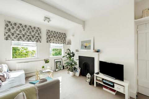 2 bedroom apartment to rent, Lutton Terrace,  Hampstead,  NW3