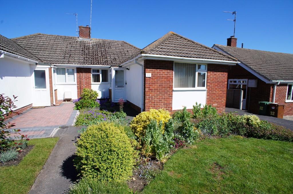 Noredown Way, Royal Wootton Bassett 2 bed semidetached bungalow £225,000