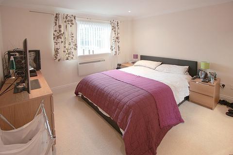 2 bedroom apartment for sale - Dene Court, Newcastle Upon Tyne