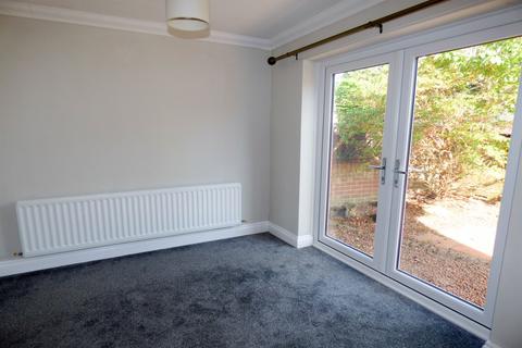 4 bedroom detached house to rent, Crawley Avenue, Hebburn