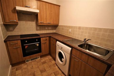 2 bedroom apartment to rent, Gardeners End, Rugby CV22