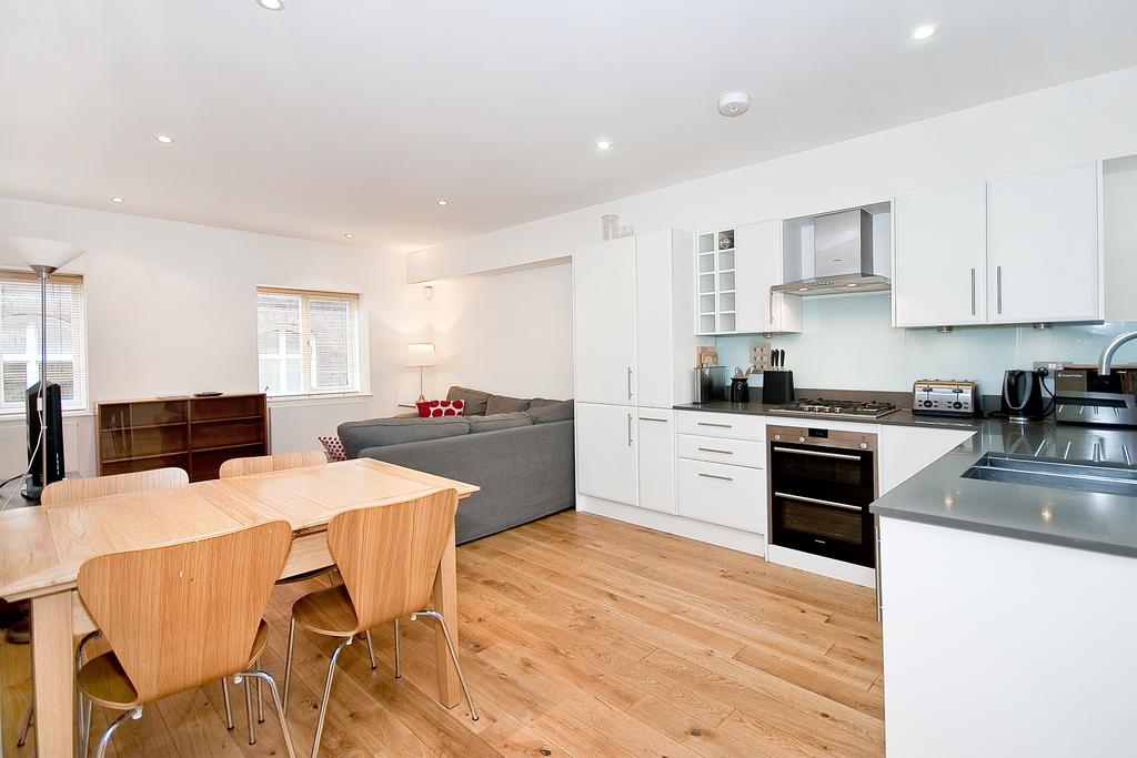 Apartment in London - View 3