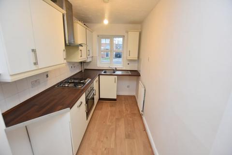 2 bedroom terraced house to rent, Langton Close, Nottingham