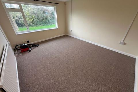2 bedroom flat to rent, Oak Close, Bristol