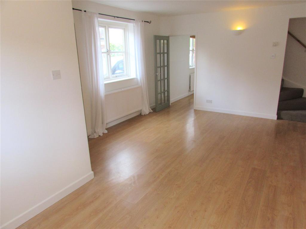 Living/Dining Area