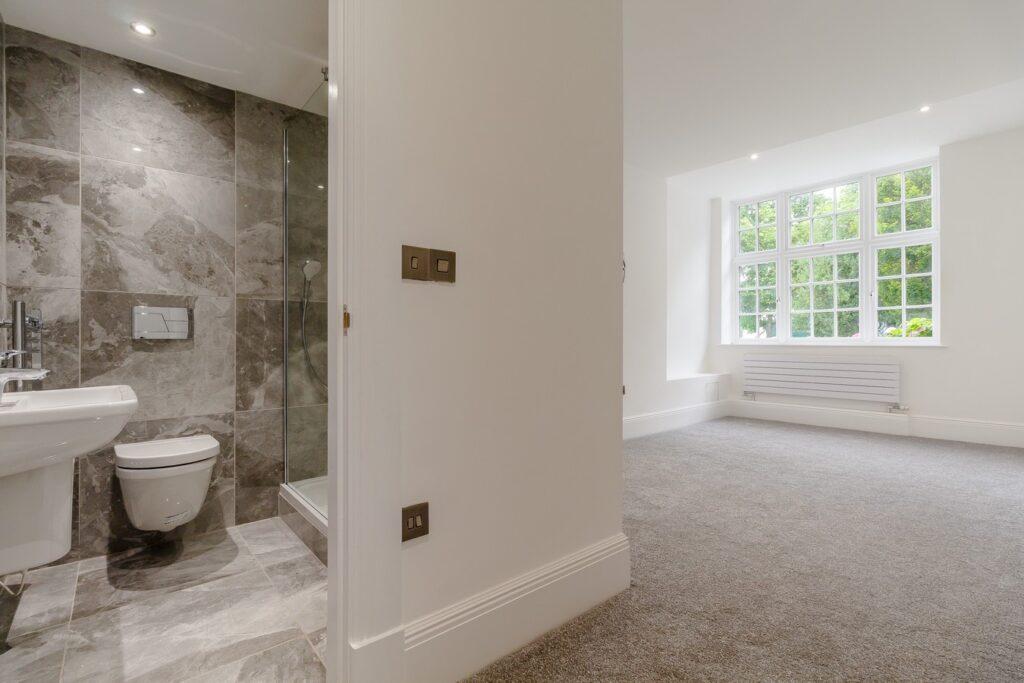 Apartment in Scarcroft - View 3