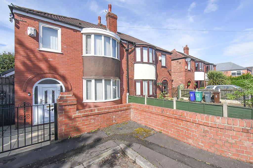 Rookery Avenue, Abbey Hey, Manchester 3 bed semidetached house £159,950