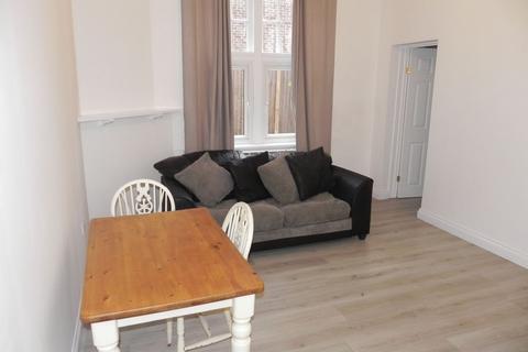 1 bedroom flat to rent, Clandon Road, Guildford, GU1 2DR