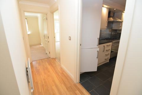 2 bedroom flat to rent, Plaistow Lane, Bromley BR1