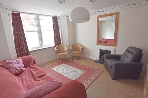 2 bedroom end of terrace house to rent, Albury Square, The Park