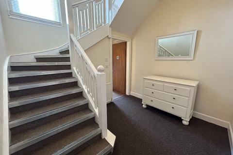 4 bedroom duplex to rent, Lanark Road West, Currie, Edinburgh, EH14