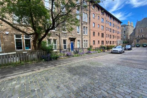 3 bedroom flat to rent - Glen Street, Tollcross, Edinburgh, EH3