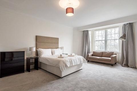5 bedroom apartment to rent, Park Road, London, NW8