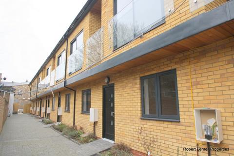 4 bedroom house to rent, Lotus Mews, Sussex Way, Archway, N19