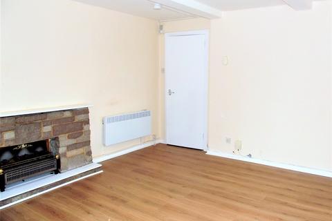 2 bedroom flat to rent, Carbisdale Street, Springburn, Glasgow G22