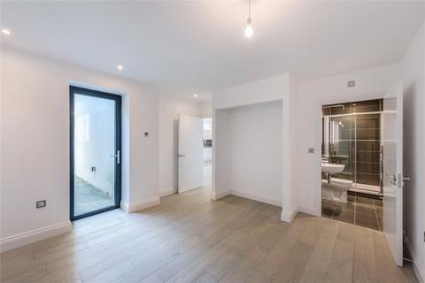 2 bedroom apartment to rent, Castlebar Park, Ealing, London, W5