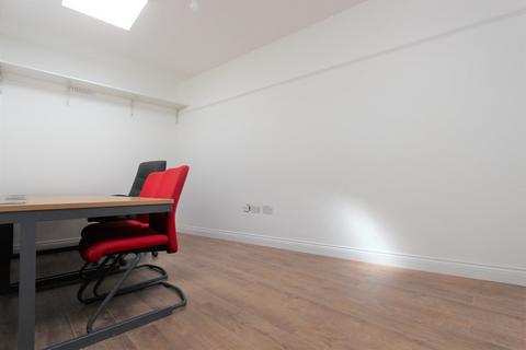 Property to rent, Kentish Town Road, London NW1