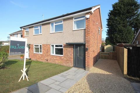 3 bedroom semi-detached house to rent, Heron Close, Knutsford