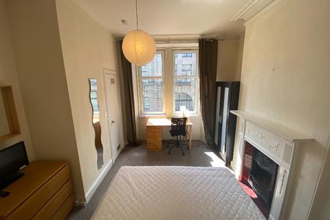 2 bedroom flat to rent, Bread Street, Fountainbridge, Edinburgh, EH3