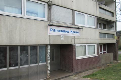 1 bedroom flat to rent, Pitmeadow House, Druids Heath