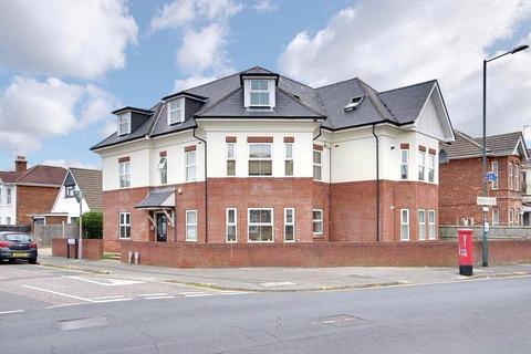 2 bedroom apartment to rent, Bennett Road, Bournemouth, Dorset, BH8