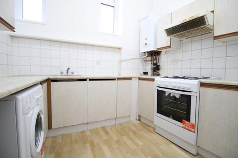 2 bedroom apartment to rent - Bethnal Green Road, London E2