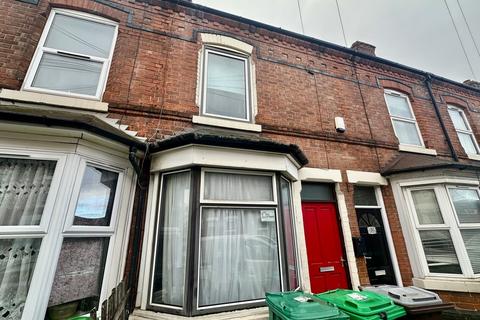 3 bedroom terraced house to rent, Lamcote Street, The Meadows