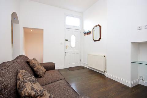 1 bedroom maisonette to rent, Shoot Up Hill, London, NW2