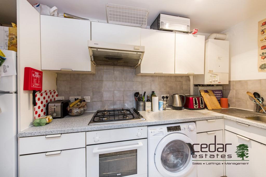 Apartment in London - View 5