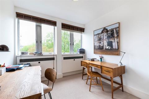 3 bedroom flat to rent, St. James's Square, St. James's, London