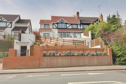 1 bedroom apartment to rent, Banstead Road, Purley