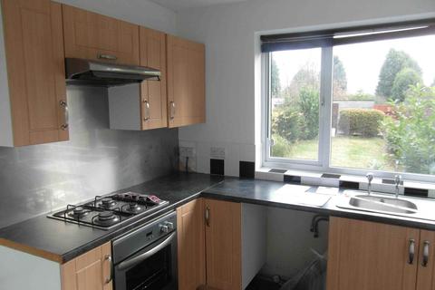 3 bedroom terraced house to rent, 81 Church Road, Stockingford