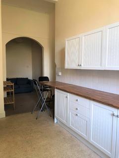 3 bedroom flat to rent, Dalkeith Road, Newington, Edinburgh, EH16