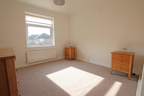 2 bedroom flat to rent, Dale Court, Dale Road, HU14