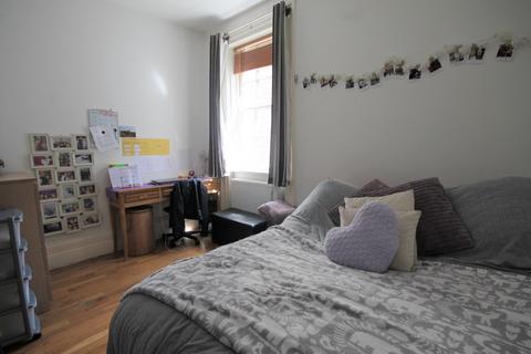 5 bedroom flat to rent, St Pancras Way, Camden, NW1