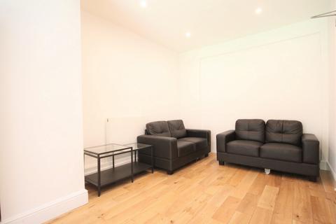 4 bedroom house to rent, Carol Street, Camden, NW1