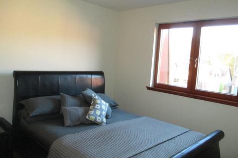 2 bedroom flat to rent - Macaulay Drive, Aberdeen, AB15