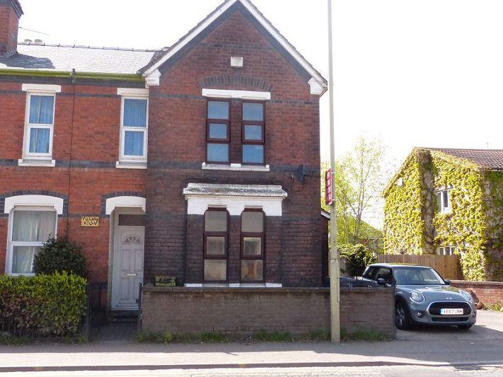 70 Painswick Road, Gloucester,GL46PT 3 bed semidetached house £775