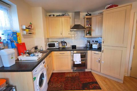 2 bedroom flat to rent, BRIDGE COURT, STANLEY ROAD, HARROW, MIDDLESEX, HA2 8FB