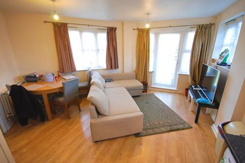 2 bedroom flat to rent, BRIDGE COURT, STANLEY ROAD, HARROW, MIDDLESEX, HA2 8FB