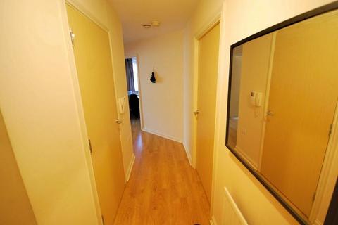 2 bedroom flat to rent, 4 BRIDGE COURT, STANLEY ROAD